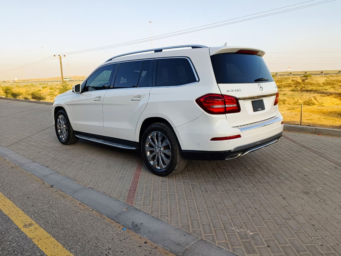 مرسيدس بنز GLS 450 very clean car