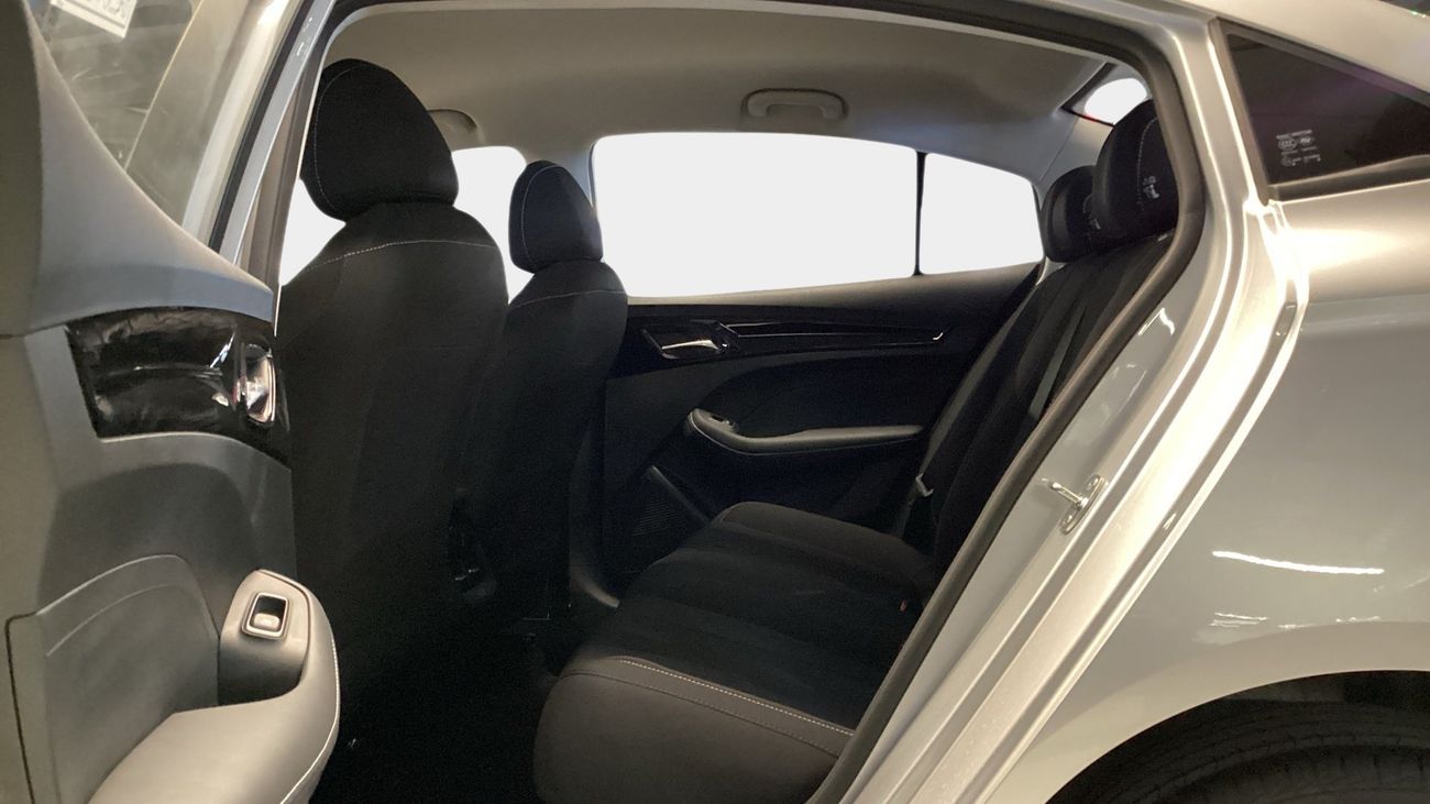 أم جي 5 Standard | upto AED 20,000 Ramadan Discount | شامل الضمان | 0 ﺪﻔﻋﺓ ﺃﻮﻟﻯ