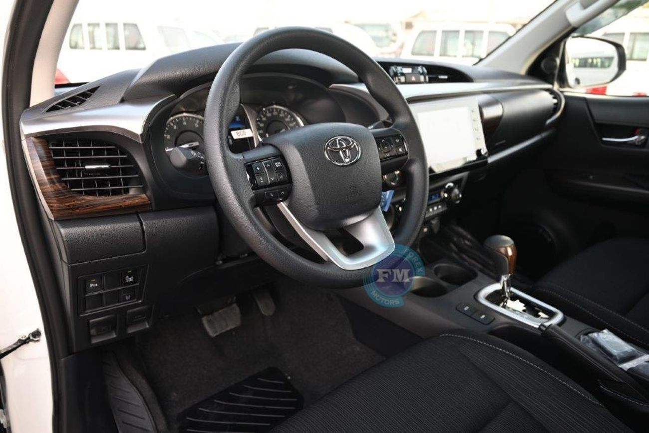 تويوتا هيلوكس Double Cab Pickup VX 4.0L Petrol 4X4 Automatic