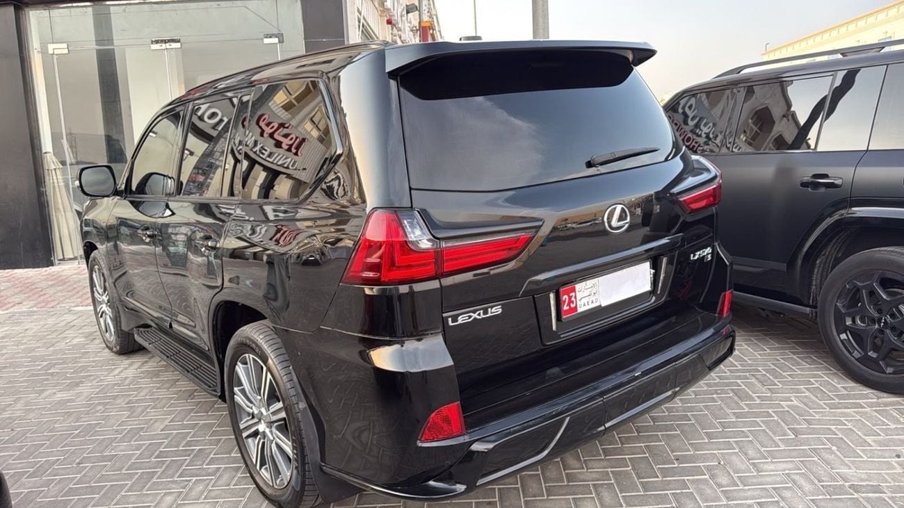 Lexus LX570 SPORT PLATINUM