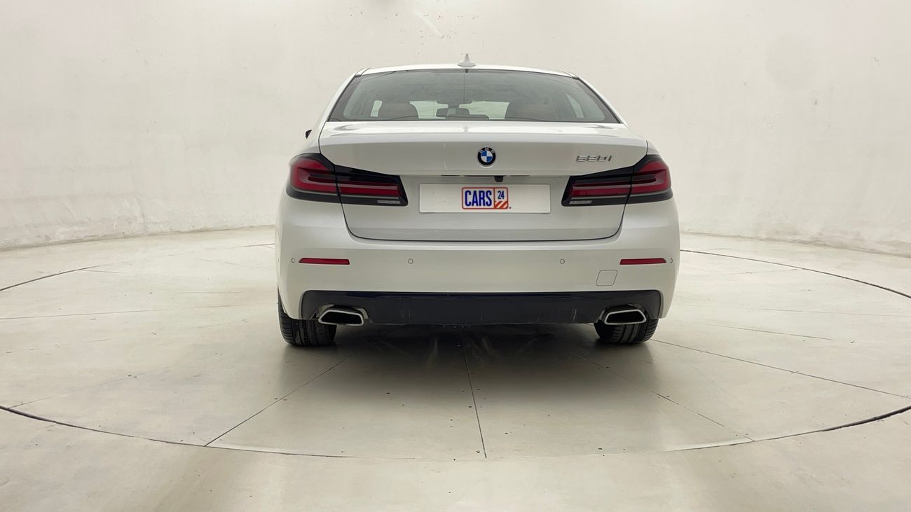 بي أم دبليو 520i JOY EDITION 2 | بدون دفعة مقدمة | اختبار القيادة في المنزل