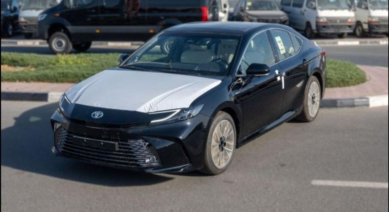 Toyota Camry Toyota Camera Limited Hybrid Full option 2025 2.5L petrol Engine Colour Black Transmission Automatic