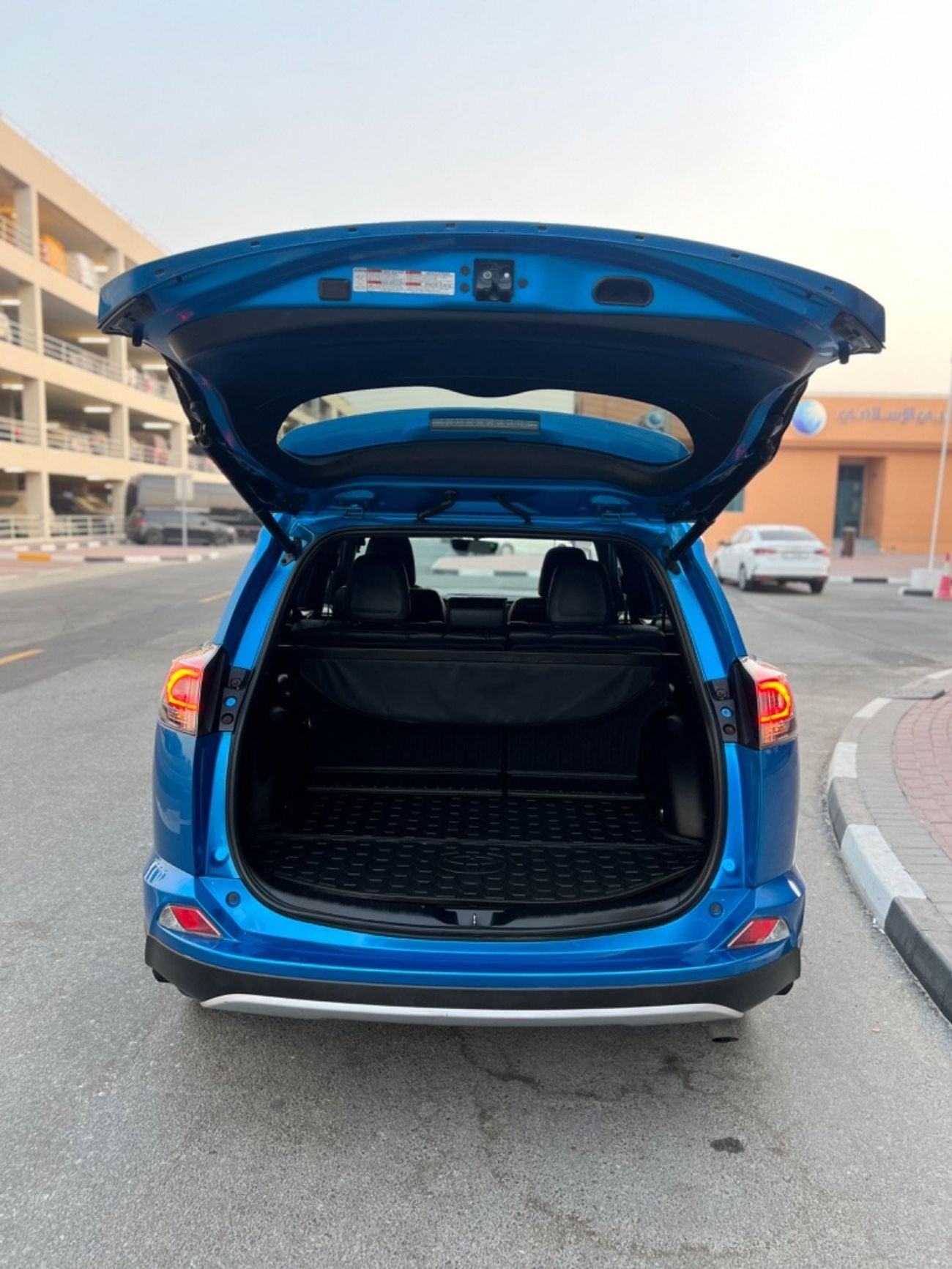 تويوتا راف ٤ Limited 2.5L 2016 RAV4 SE AWD FULL OPTION