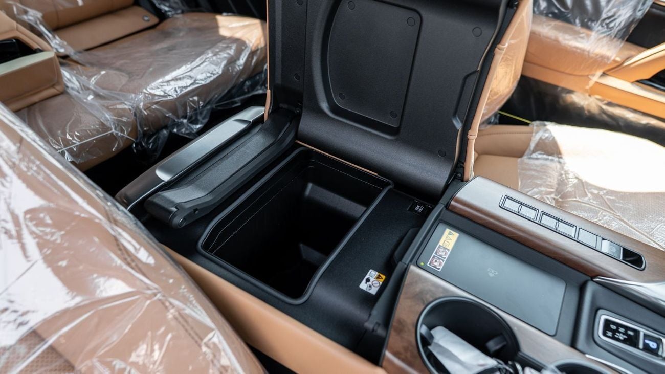 لكزس LX 700h 2026 Lexus LX700h Signature 3.5L AT Hybrid (Black-Tan) with Auto park