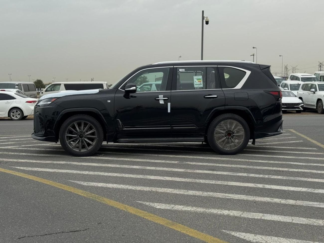 لكزس LX 600 F-Sport 3.5L