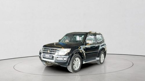 ميتسوبيشي باجيرو GLS HIGHLINE | شامل الضمان | 0 ﺪﻔﻋﺓ ﺃﻮﻟﻯ