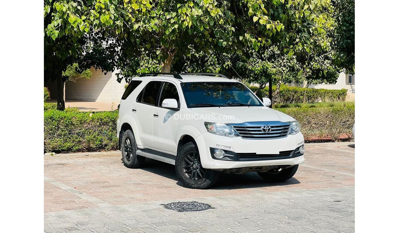 Toyota Fortuner GXR 1270 P.M FORTUNER 4.0 ll ORIGINAL PAINT ll 0% DP ll GCC ll WELL MAINTAINED