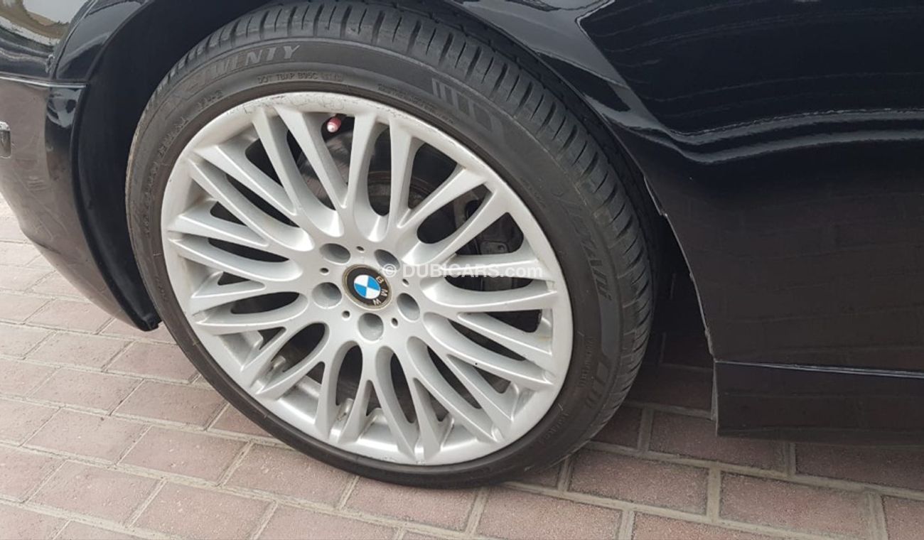 BMW 750Li Bmw 750 model 2007 GCC car prefect condition full service full option low mileage