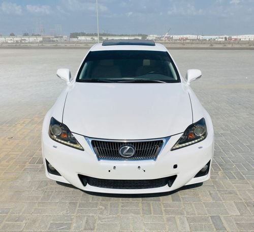 Lexus IS300 Good condition car GCC