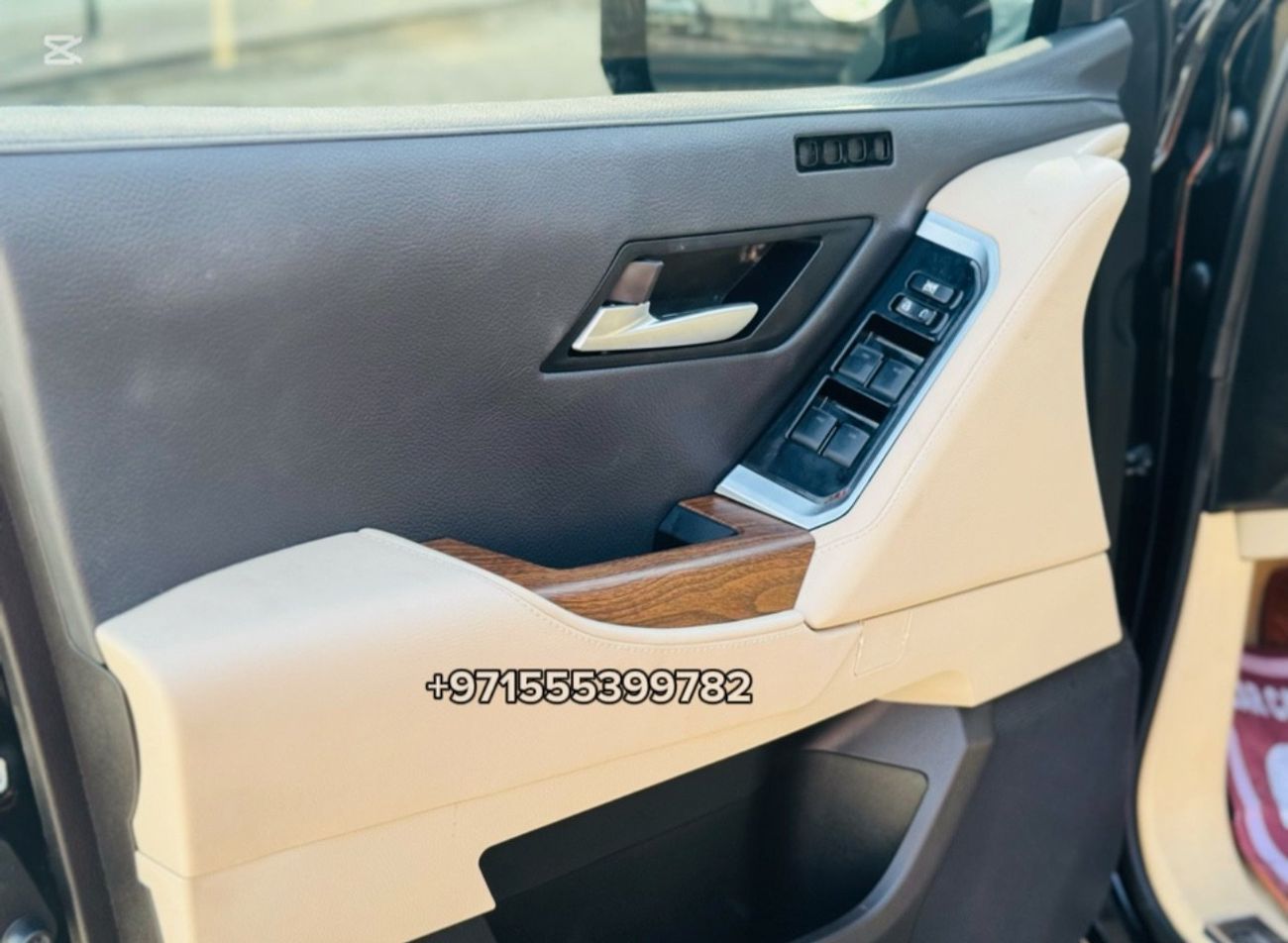 تويوتا لاند كروزر GXR Toyota Land Cruiser 2016 upgraded to 2025 complete with dashboard