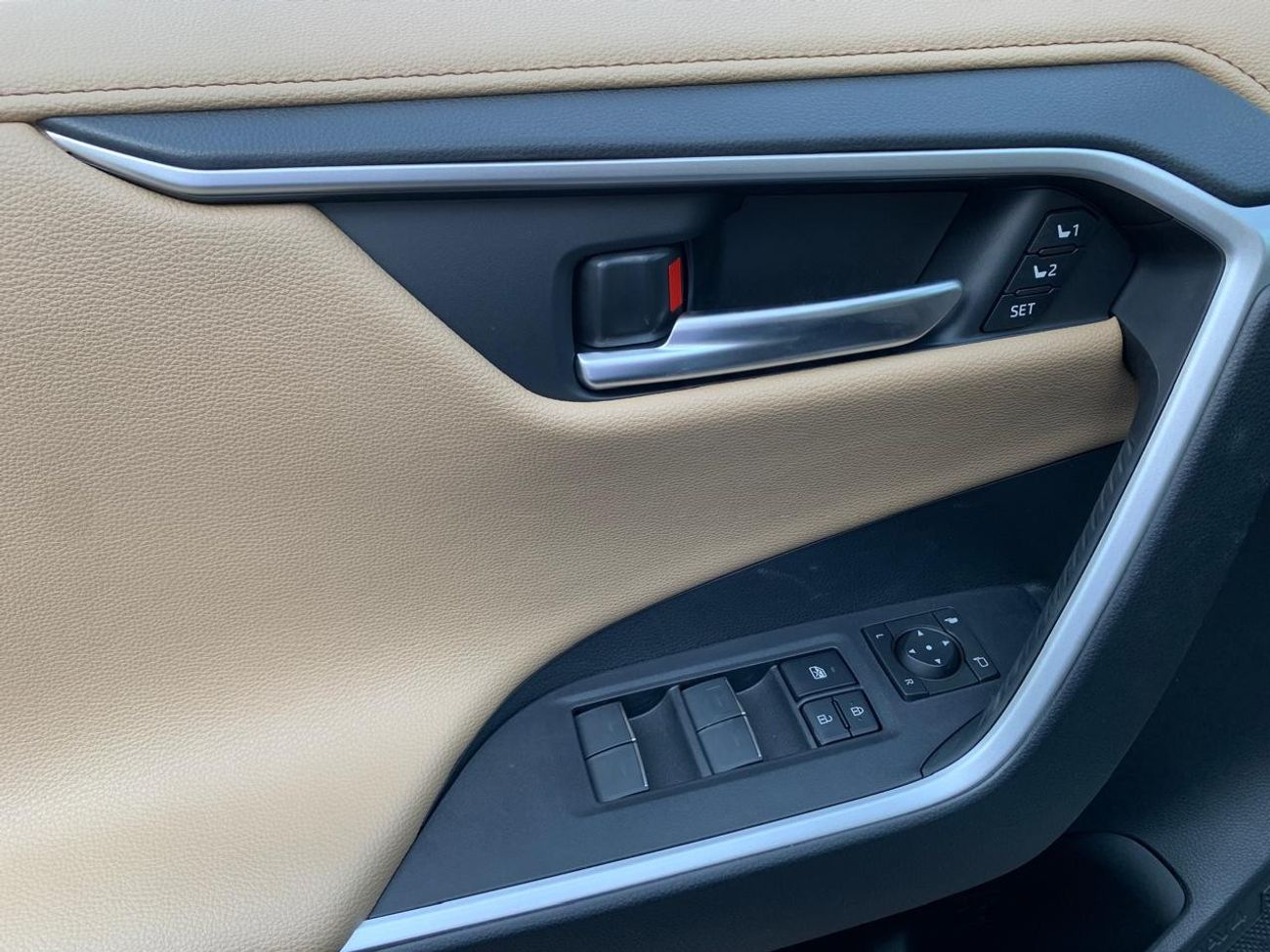 Toyota RAV4 LIMITED FULL OPTION 2.5L V4 HYBRID