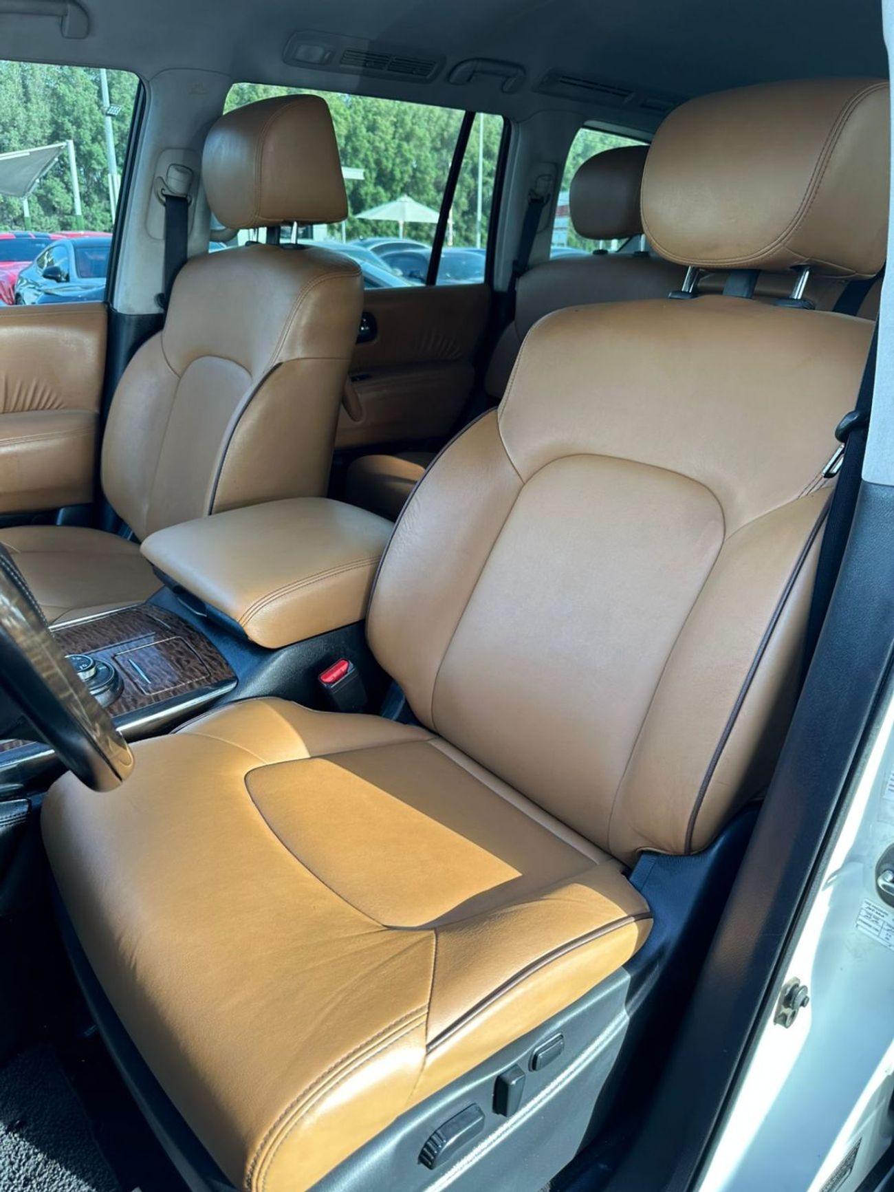 Nissan Patrol NISSAN PATROL PLATINUM V6 GCC 2017 FULL OPTION PERFECT CONDITION BODYKIT 2022