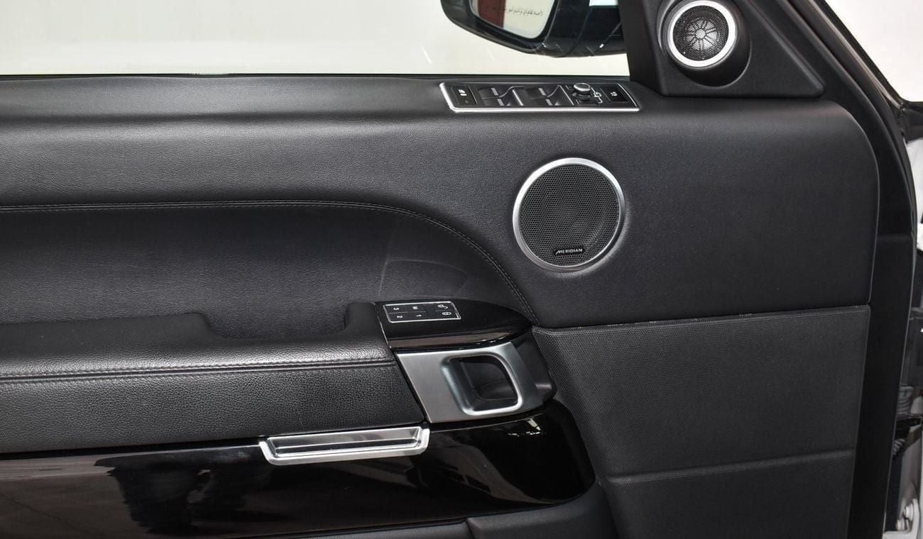 لاند روفر رينج روفر VOGUE HSE 5.0L-8CYL V8 ORIGINAL PAINT - EXCELLENT CONDITION