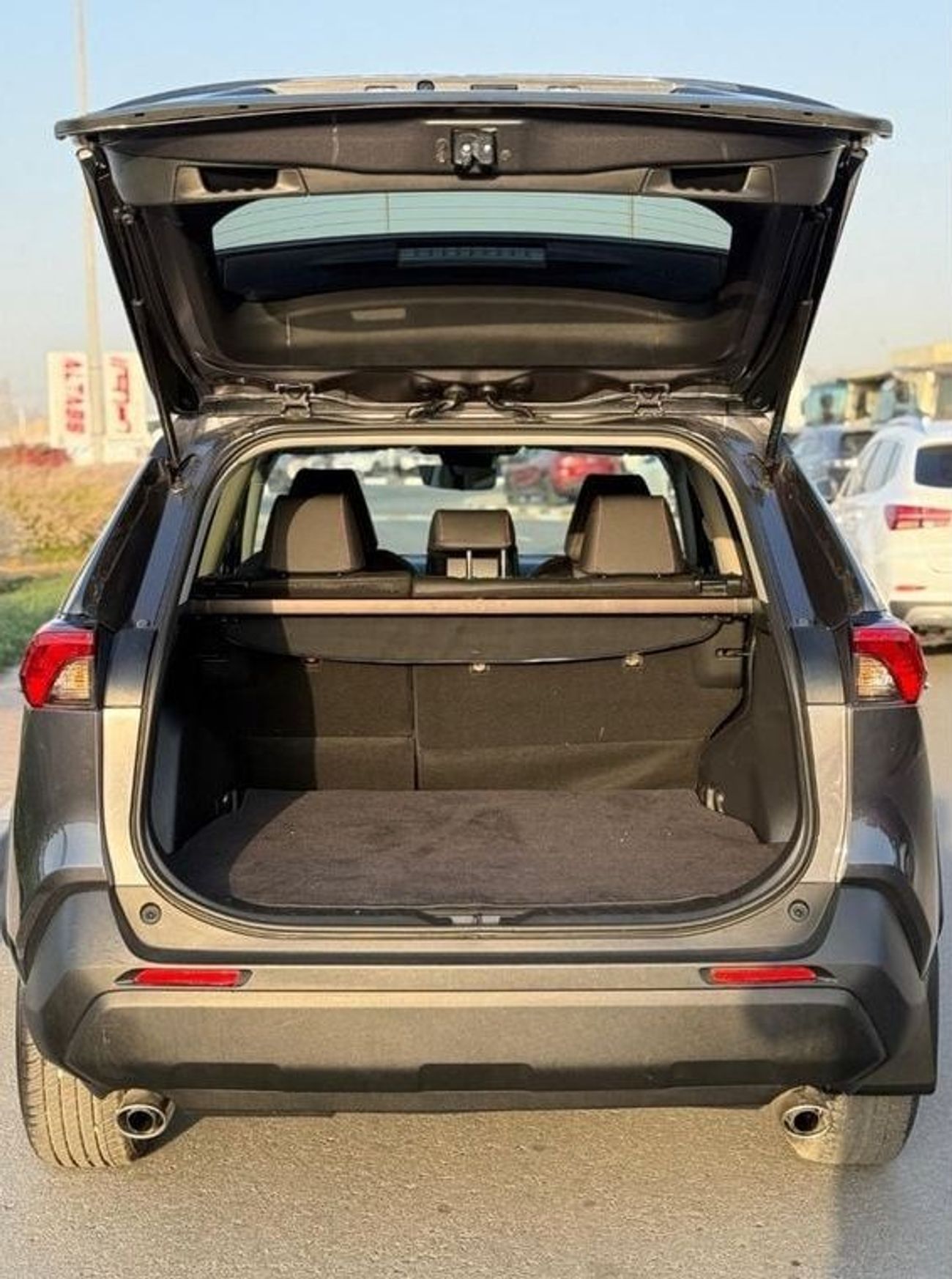 تويوتا راف ٤ 4WD XLE 2.5 push start, leather seats