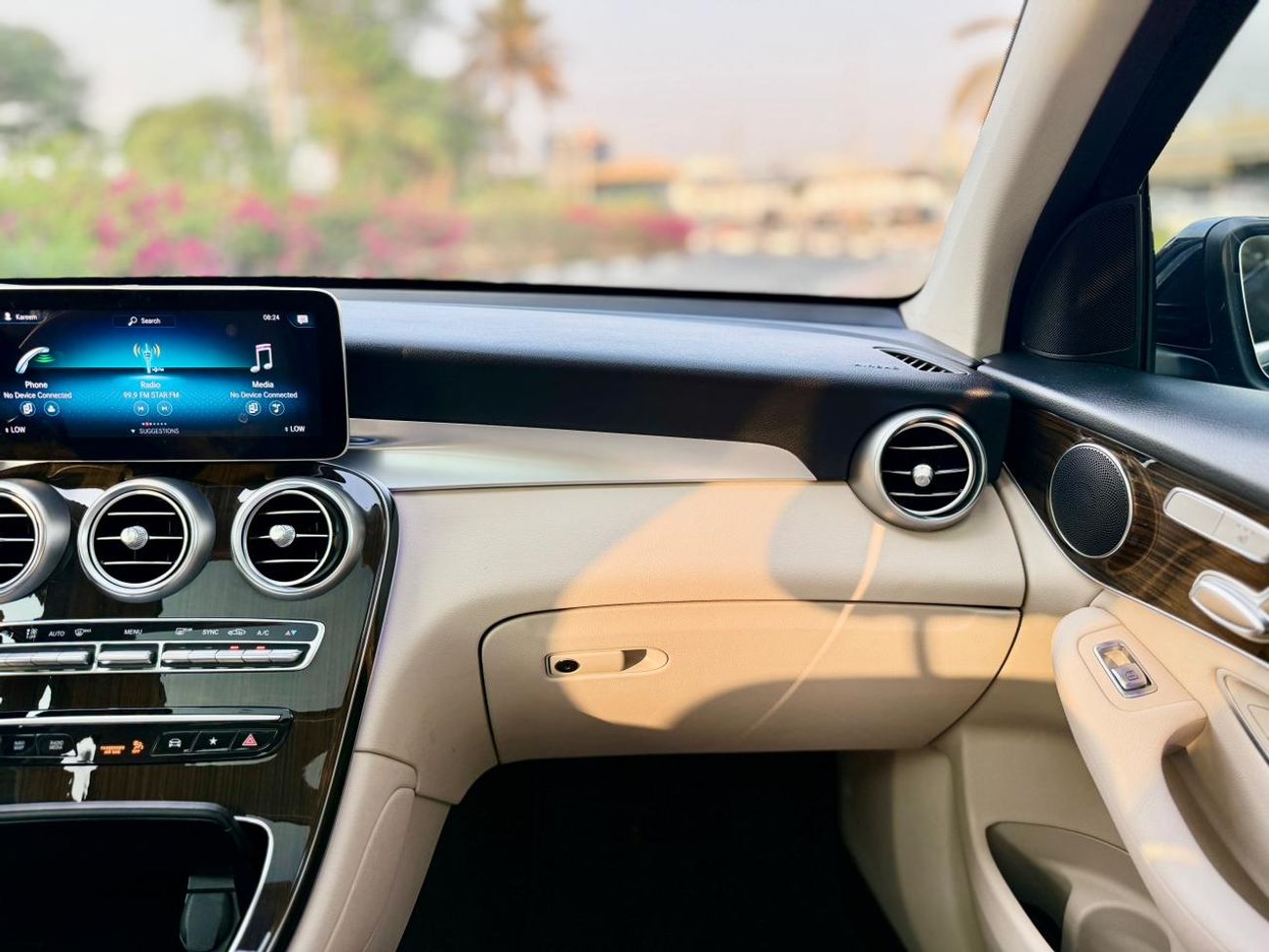 Mercedes-Benz GLC 300 Std 2.0L