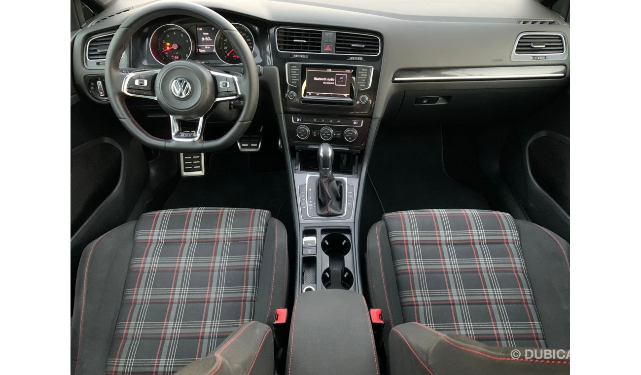 Volkswagen Golf Volkswagen Golf GTI_Gcc_2015_Excellent_Condition _Full option