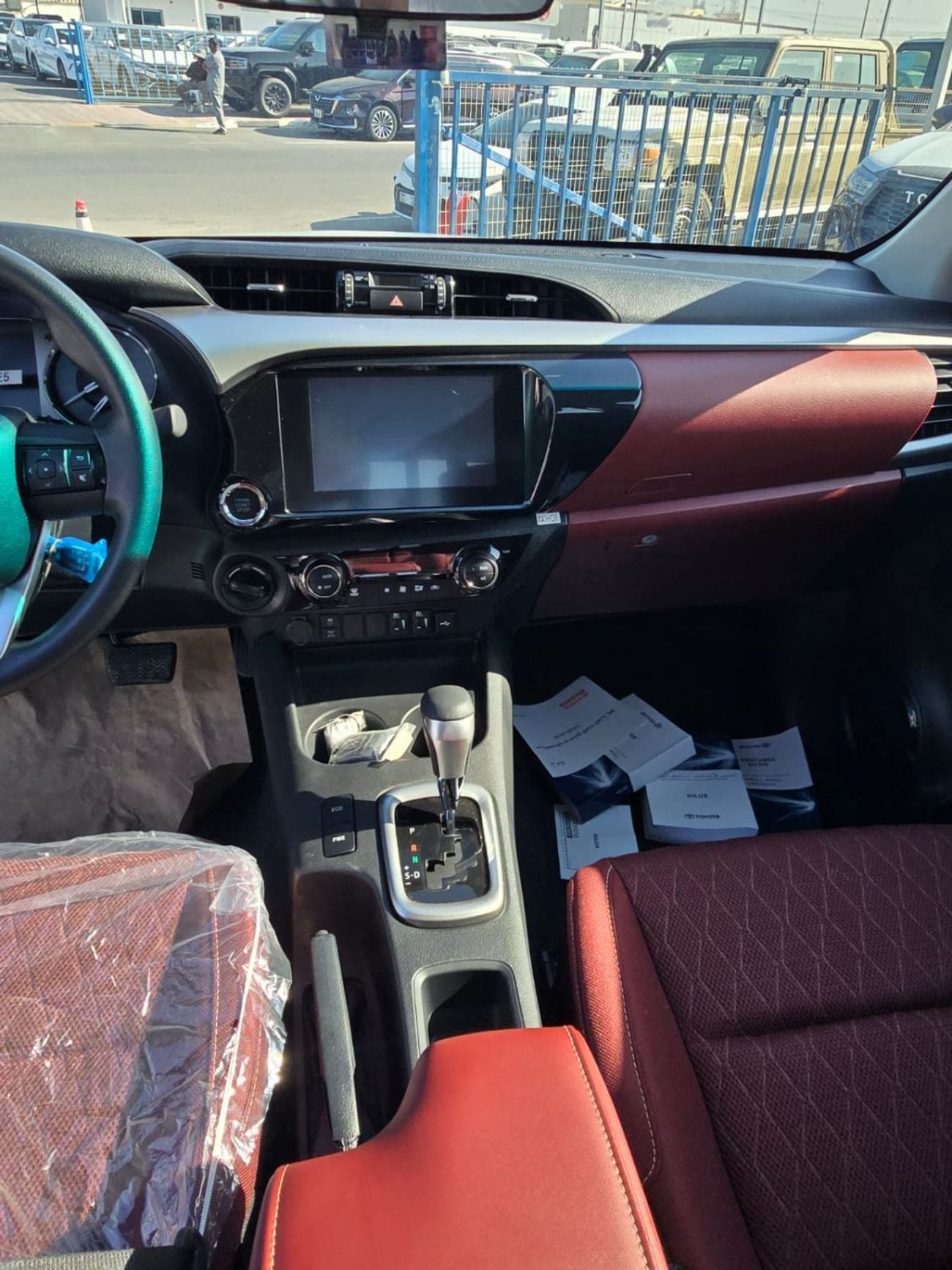 Toyota Hilux TOYOTA HILUX SAUDI 2.7L FULL OPTION 2026