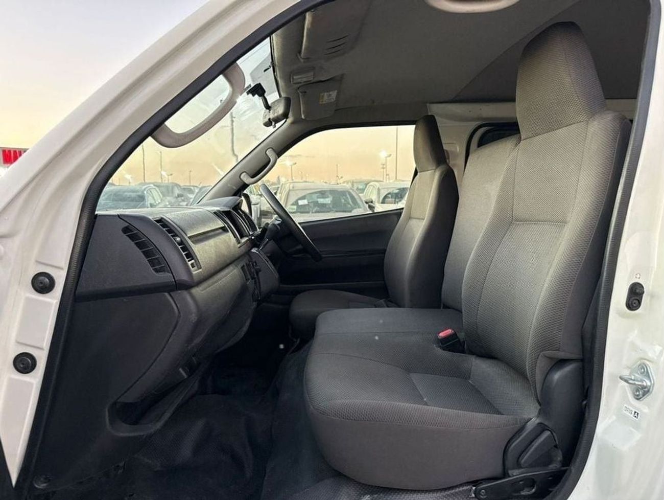 Toyota Hiace PREMIUM CONDITION | 2.8L DIESEL ENGINE | 2019 | RHD