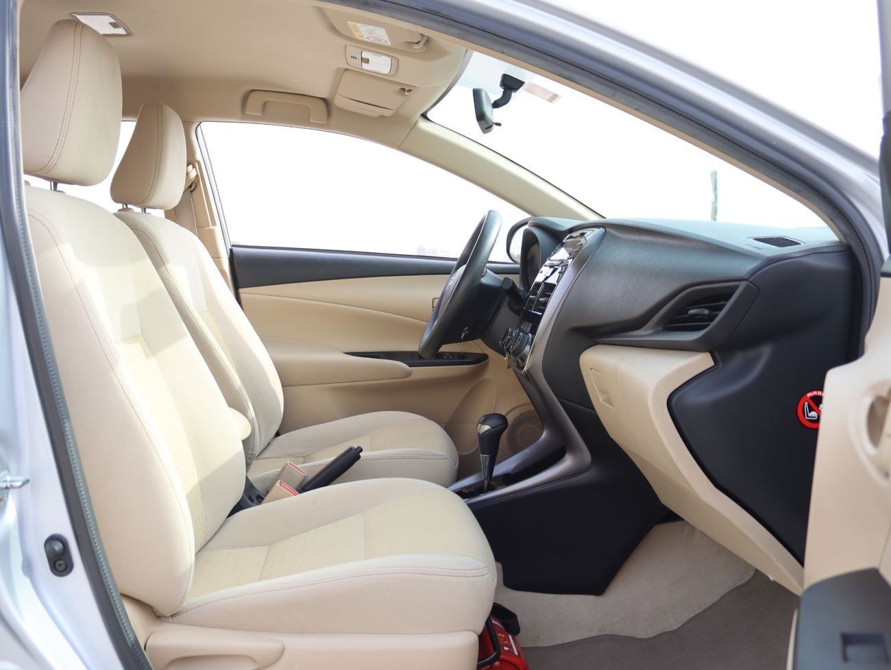 Toyota Yaris 1.5L E Toyota Yaris 2022 GCC model in excellent condition, no accidents, mileage KM 72000, and price