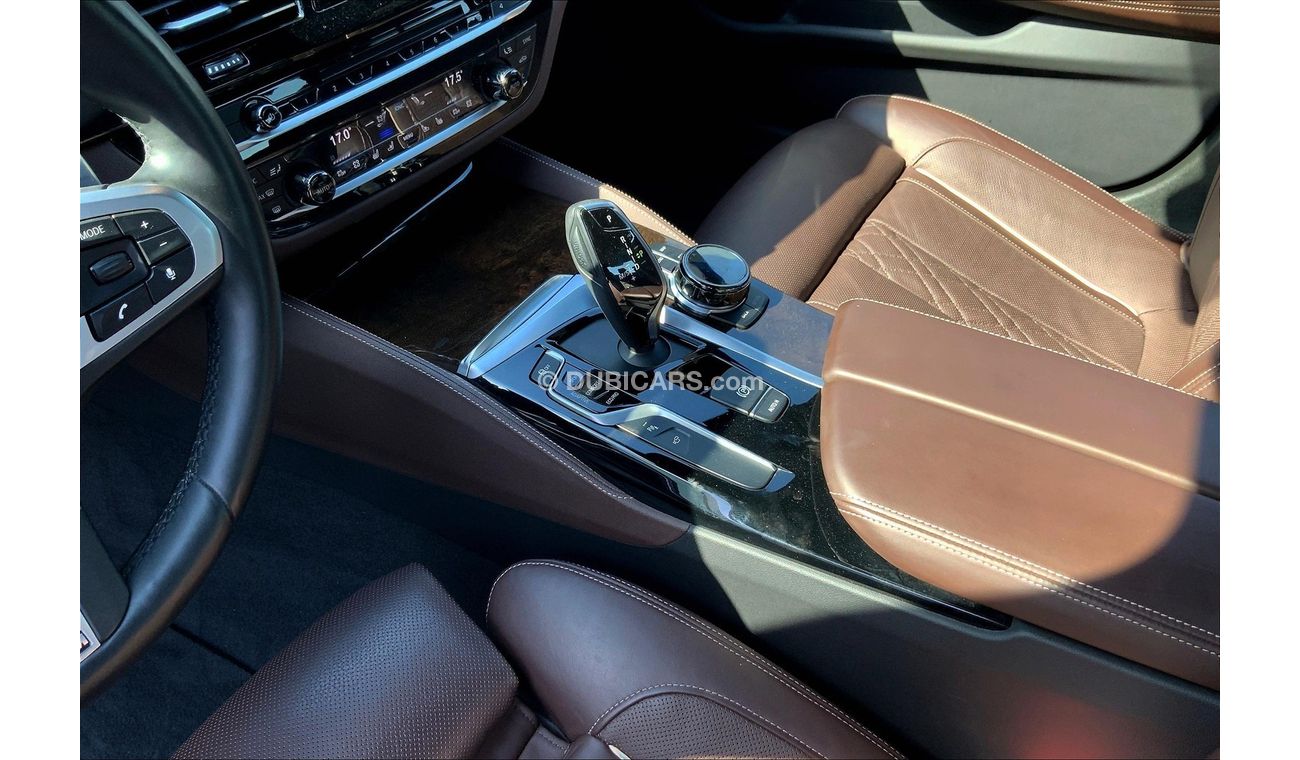 BMW 530i Luxury + M Sport Package