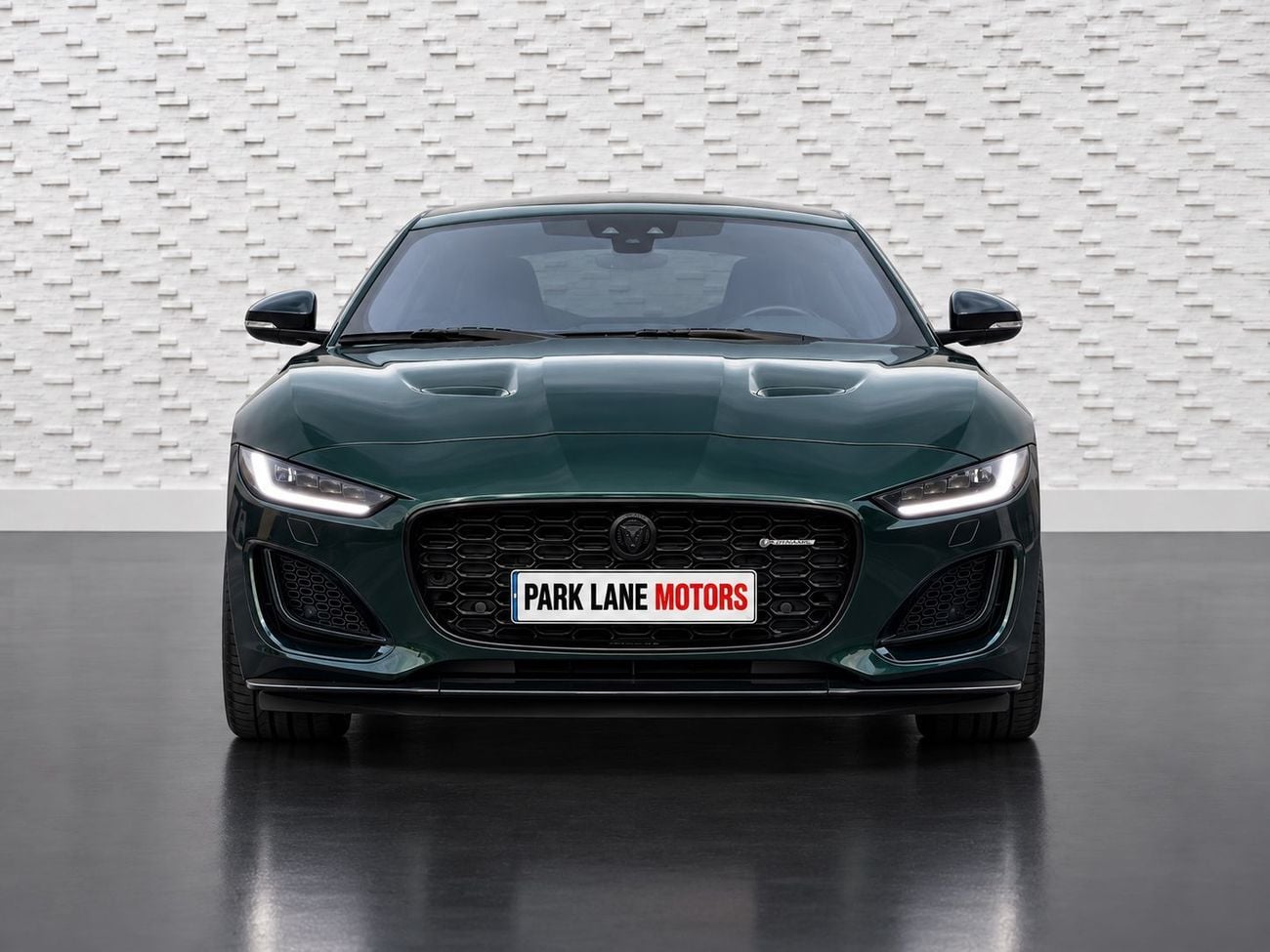 جاكوار F Type آر - ديناميك