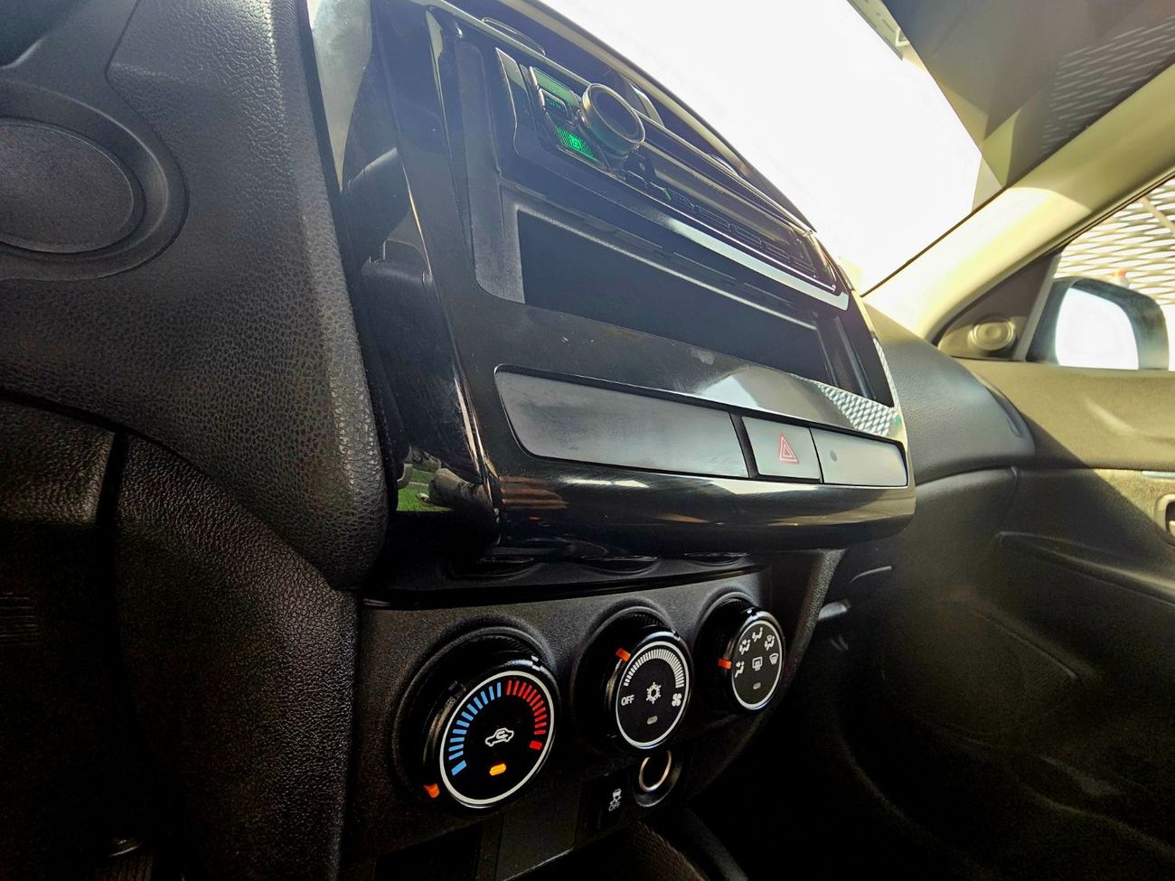 Mitsubishi ASX ASX GCC/ GLX 2.0 V4/ ORIGINAL PAINT/ LOW MILEAGE/ SINGLE OWNER