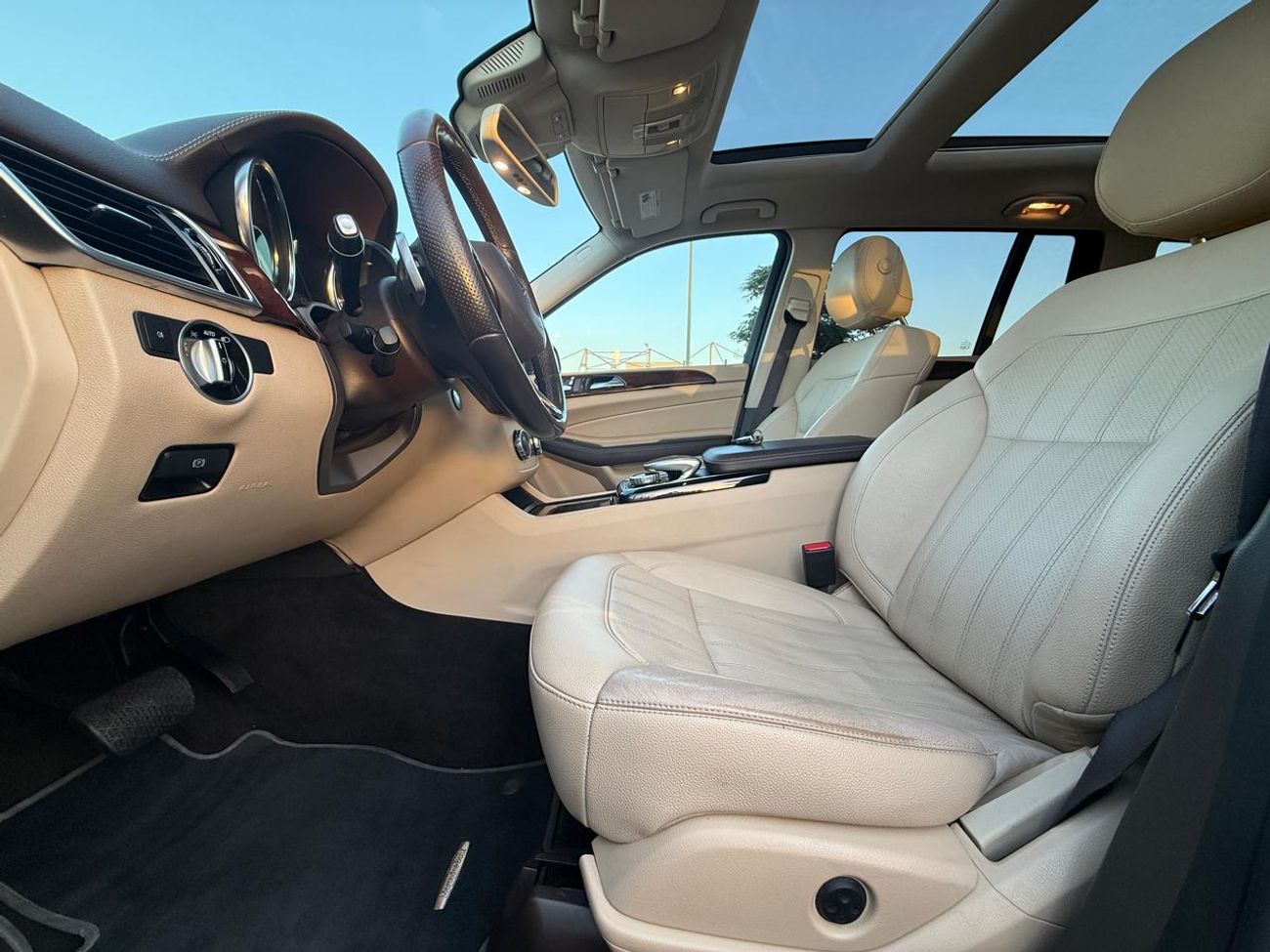 مرسيدس بنز GLS 450 OFFER PRICE MERCEDES BENZ GLS450 2018 KIT MAYBACH GLS600 7 SEATER