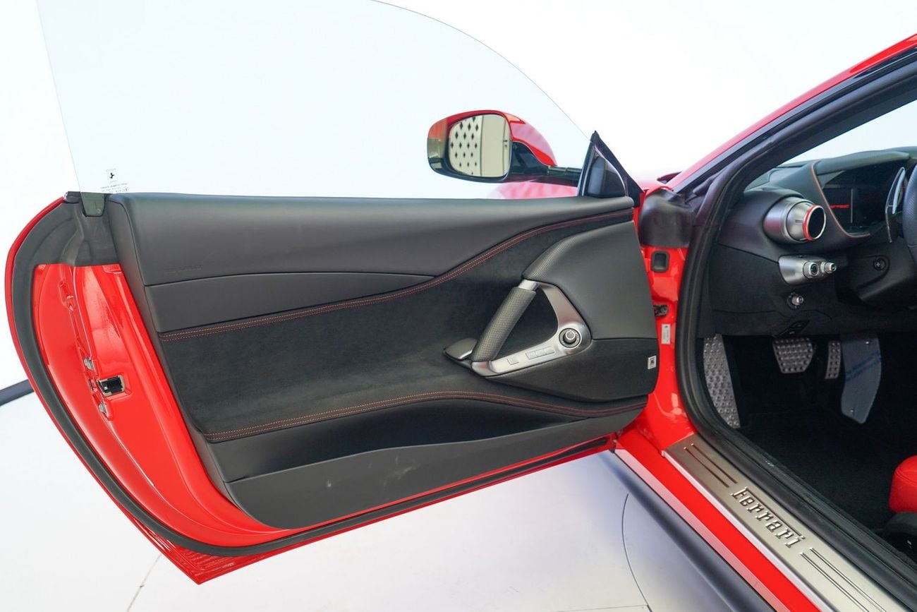 فيراري 812  سوبرفاست