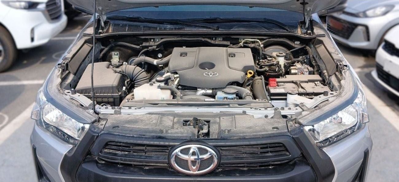 تويوتا هيلوكس Toyota Hilux 4x4 Manual 2.4L Diesel 2025YM