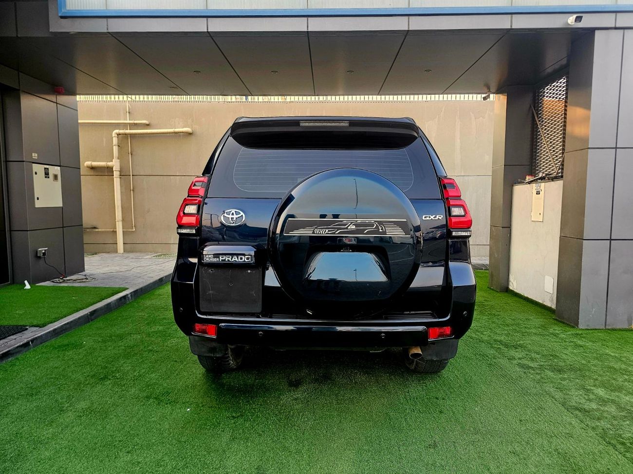 Toyota Prado GXR/ SUNROOF LEATHER/ V6 4.0L 4WD/ LOW MILEAGE/ SINGLE OWNER