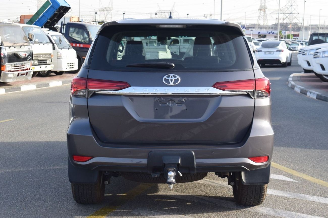 Toyota Fortuner 2020 TOYOTA FORTUNER GREY