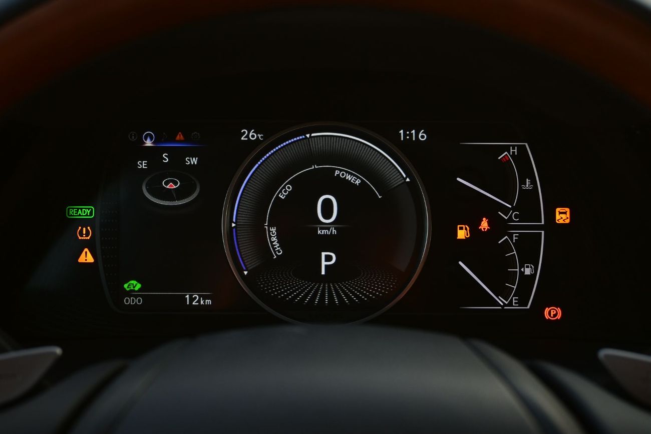 Lexus ES300h Lexus ES300H 2.5L Hybrid, Color Black Model 2024