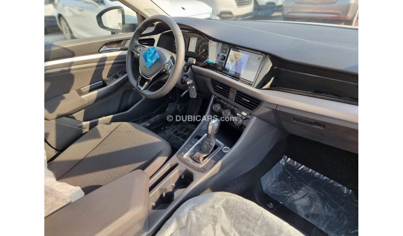 فولكس واجن بورا فولكس فاجن إي بورا كهرباء بالكامل ، بطارية 39.76 كيلو وات في الساعة ، مدى 276 كم ، موديل 2020