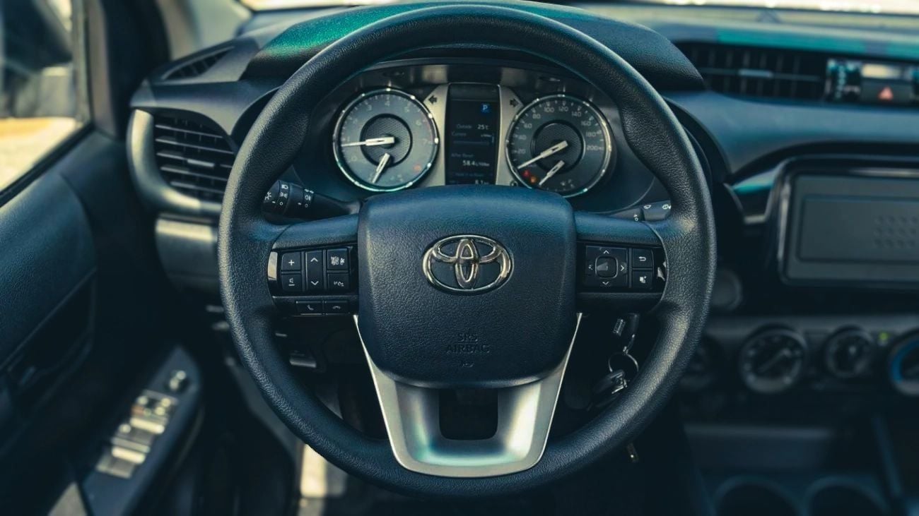 Toyota Hilux DC 2.7P AT 4X4 Automatic Petrol