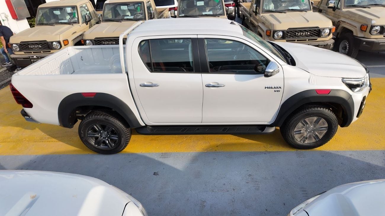 Toyota Hilux TOYOTA HILUX SR5 4.0 V6 4WD A/T 2026