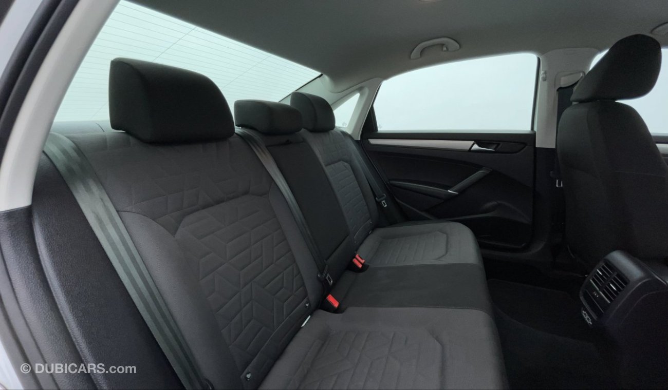 Volkswagen Passat SE 2.5 | Under Warranty | Inspected on 150+ parameters