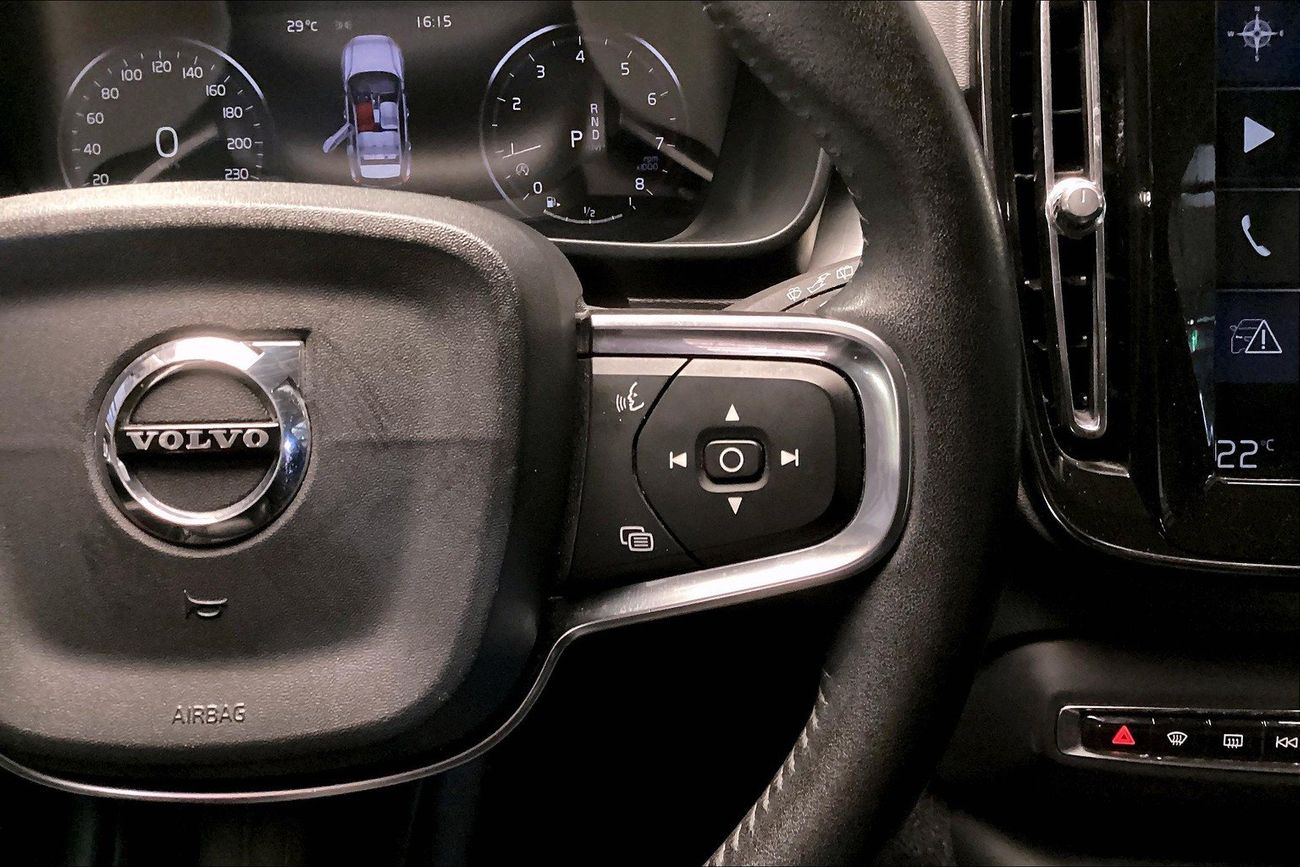 Volvo XC40 T4 Momentum | Guaranteed Warranty | 0 Down Payment