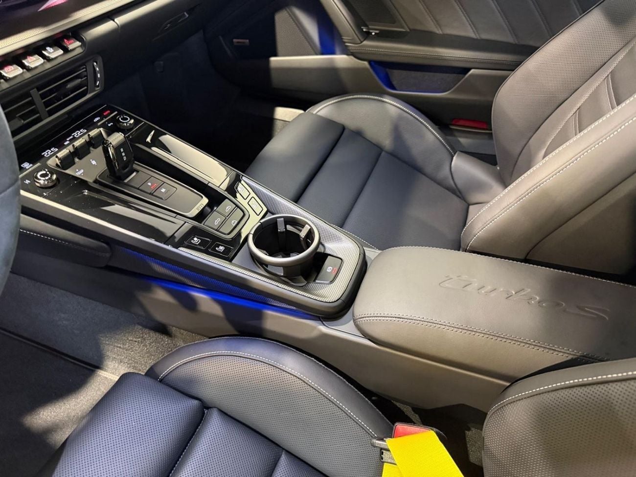 Porsche 911 Turbo S (992)