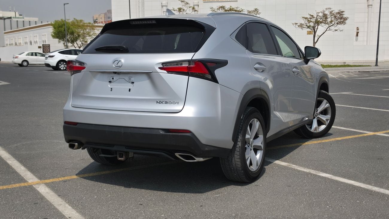 Lexus NX200t STANDARD