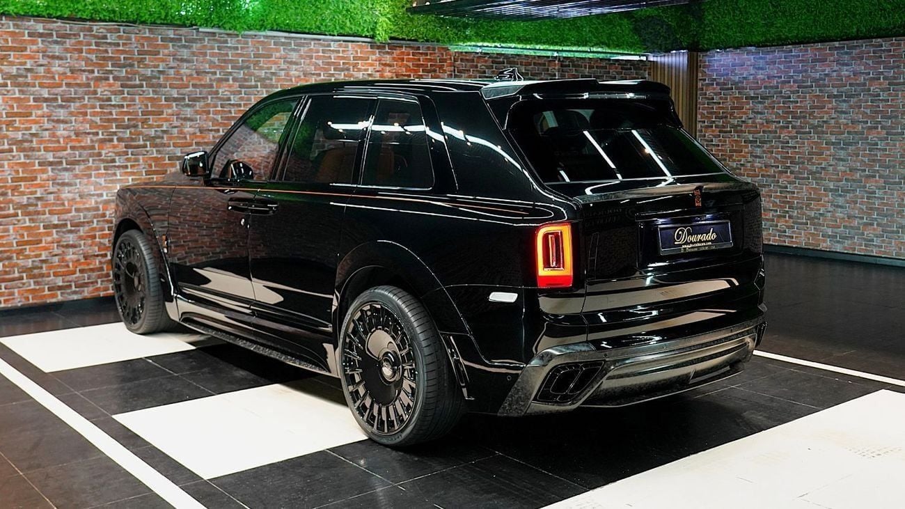 Rolls-Royce Onyx Cullinan | LIMITED OFFER | GOLD SPIRIT OF ECSTASY | NEW | 2024 | 563 HP | 3-YR WARRANTY AND SERVICE