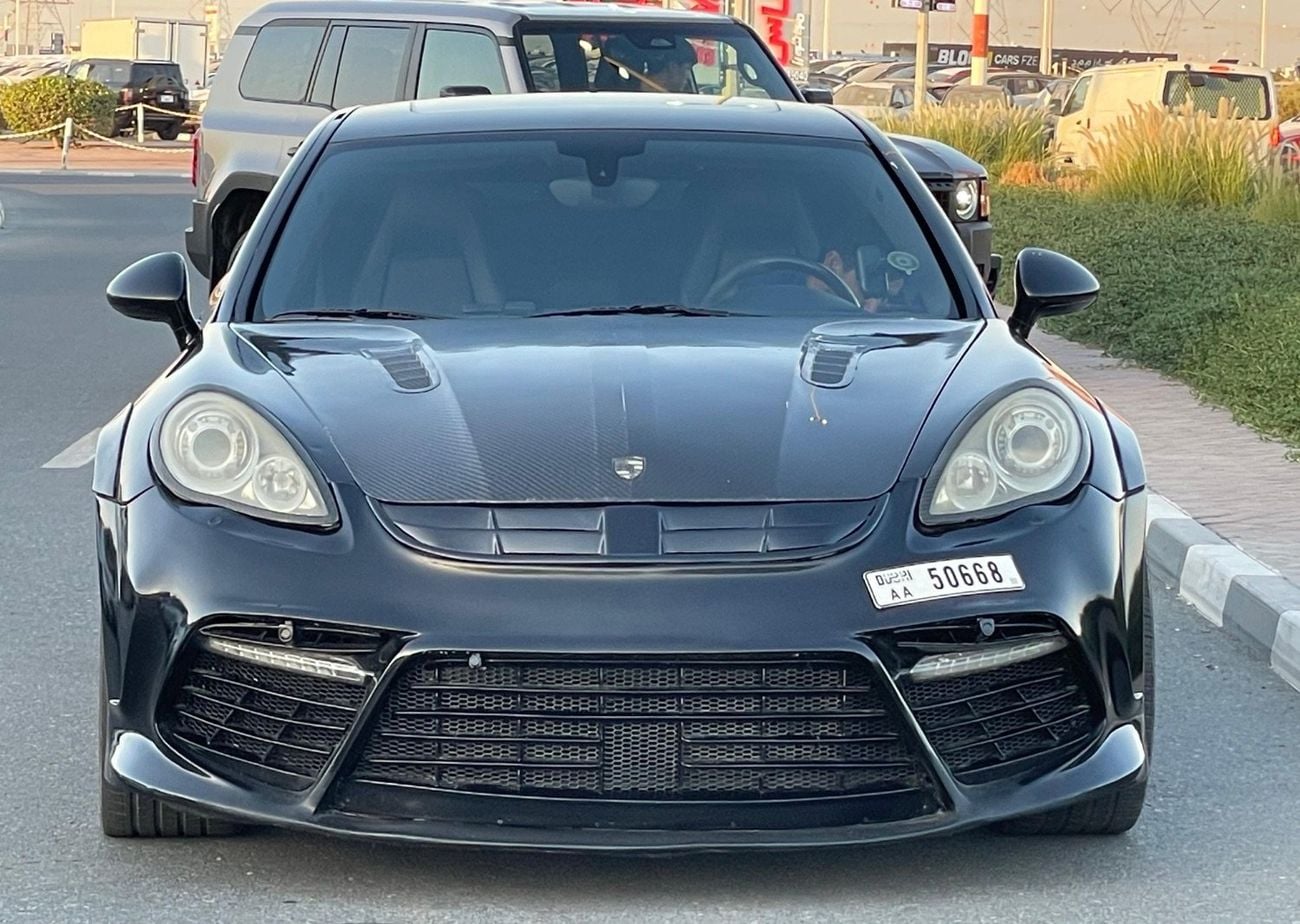 Porsche Panamera TURBO