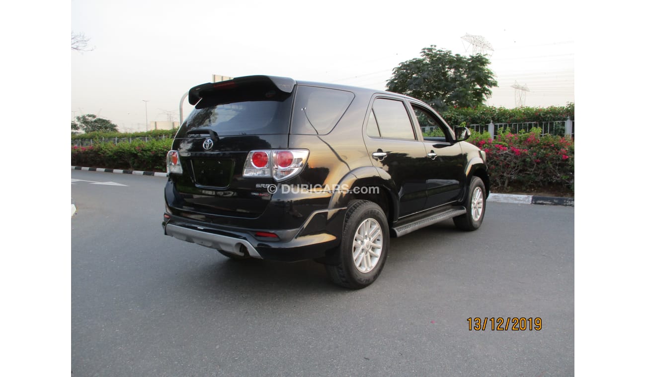 Toyota Fortuner toyota fortuner 2014 TRD sport gulf space only 103000 km full options with orginal leather seat ,2 r