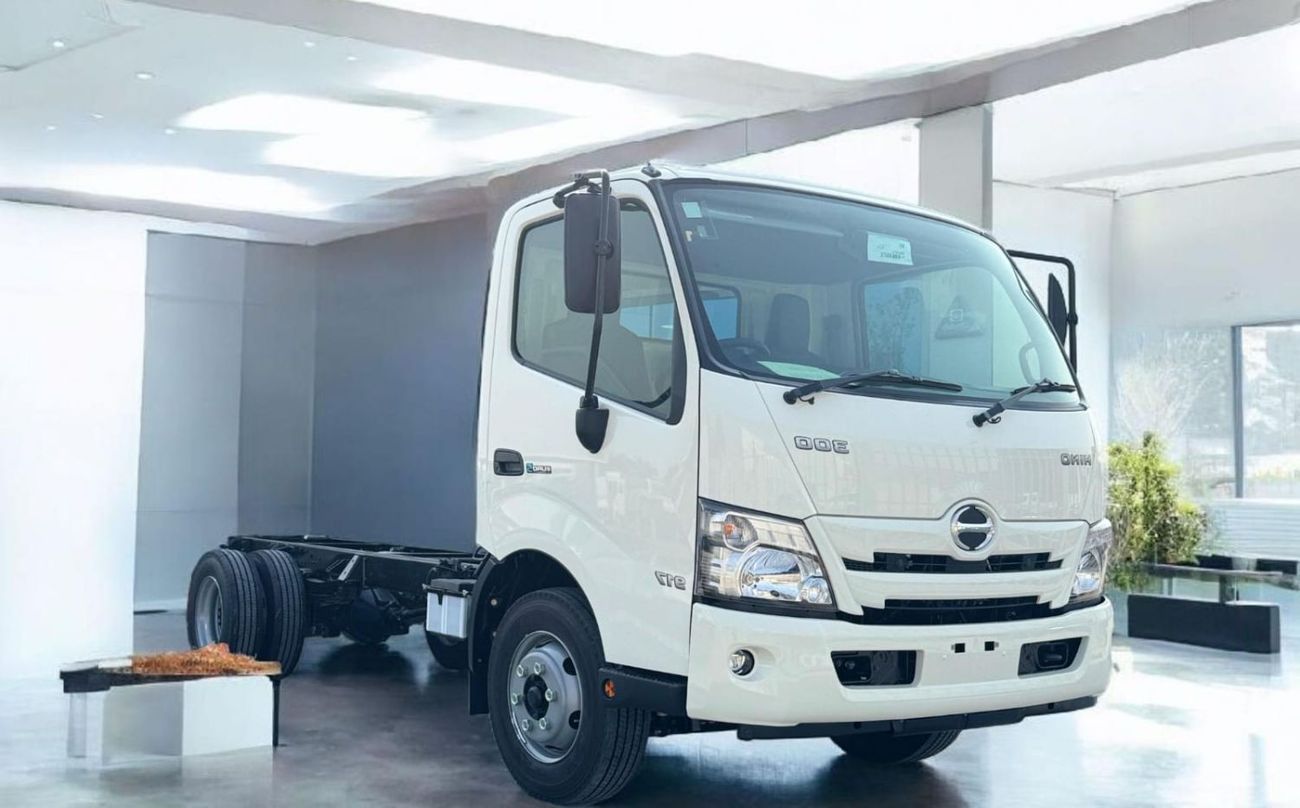Hino 300 Spec Hino 300 Series 917 XLWB Euro 5 - 2026