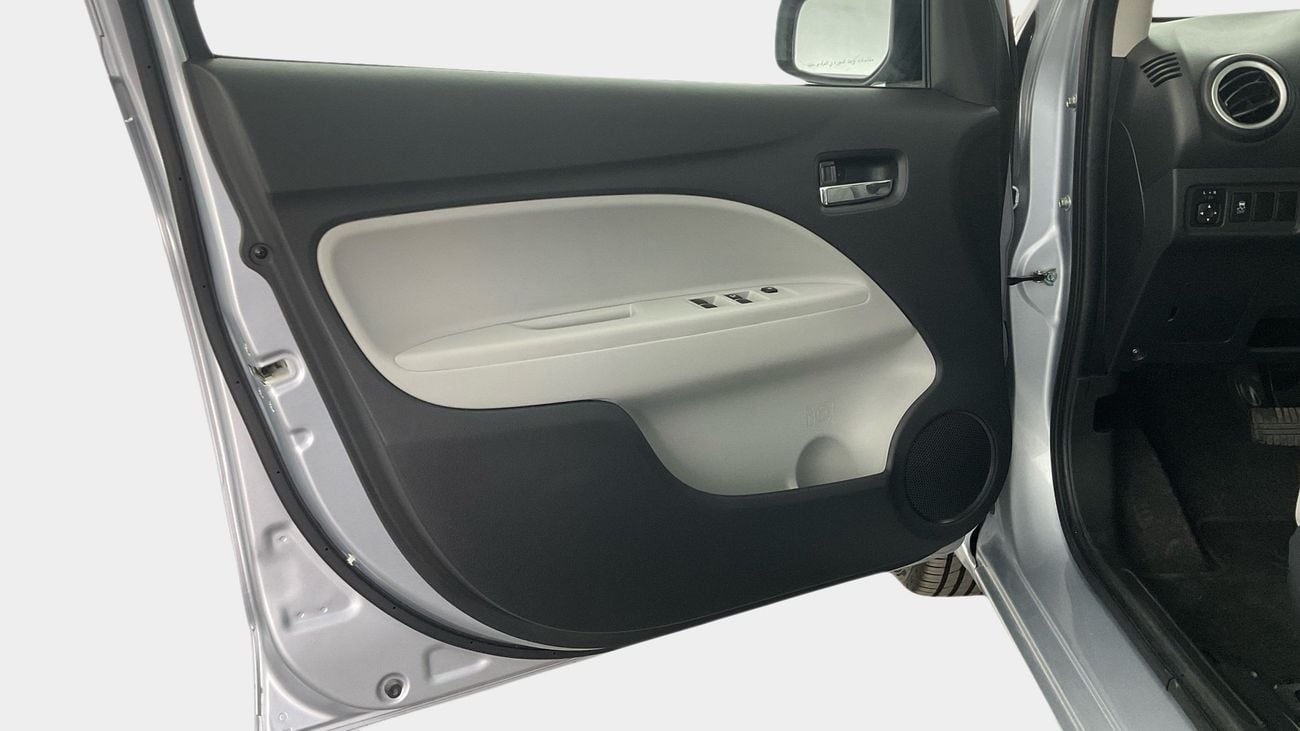 ميتسوبيشي اتراج GLX Full | شامل الضمان | 0 ﺪﻔﻋﺓ ﺃﻮﻟﻯ