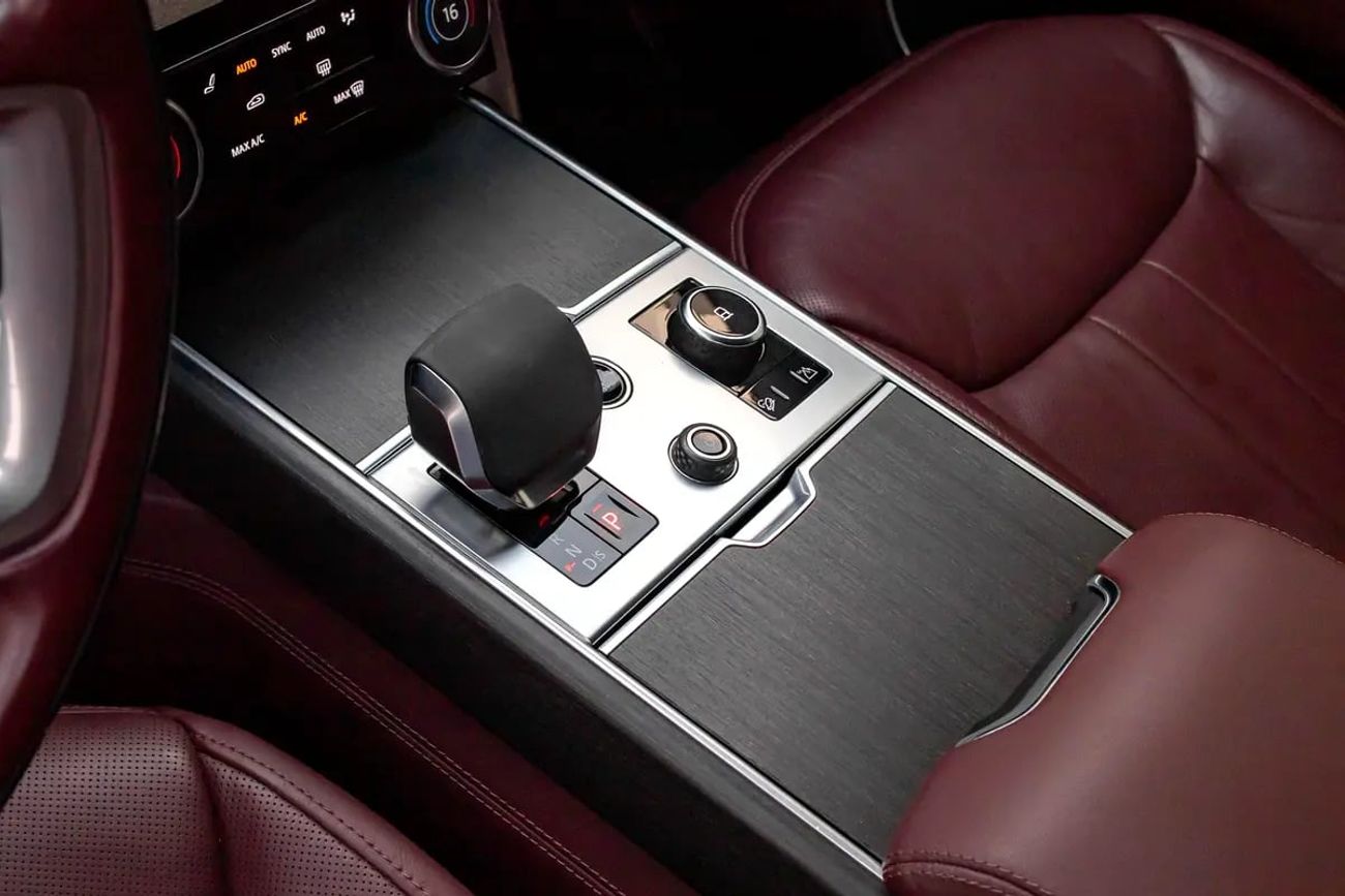 Land Rover Range Rover HSE P530