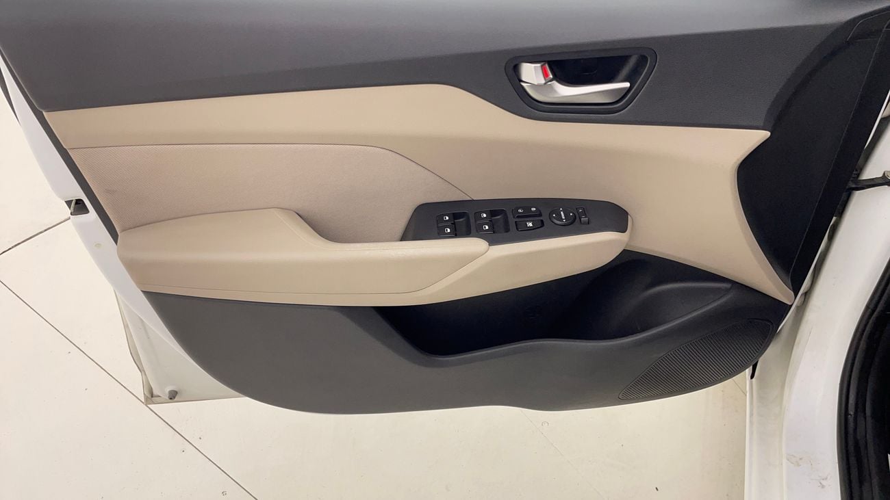 Hyundai Accent SMART 1.6 | Zero Down Payment | Home Test Drive