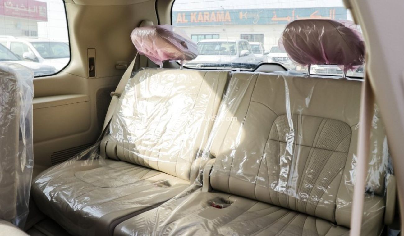 Toyota Land Cruiser VXS V8 5.7L Beige inside full option تويوتا لاندكروزر الداخلية باللون البيج فل اوبشن