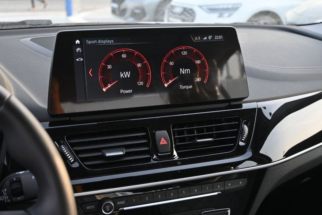 BMW 120i BMW 120i M Sport 1.5L Petrol, 7 DCT, Color White Model 2023