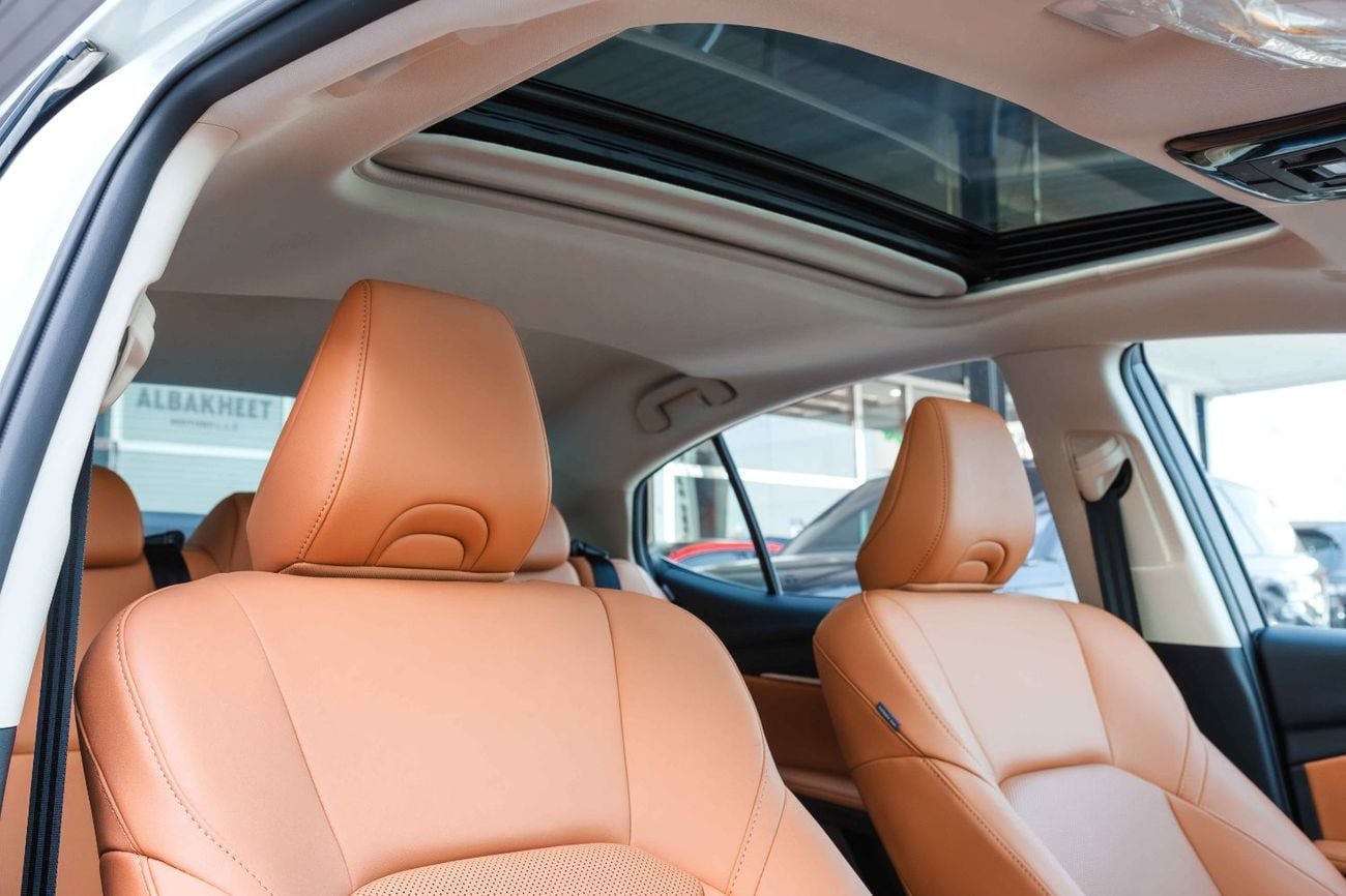 Toyota Camry LUMIERE HEV HEV