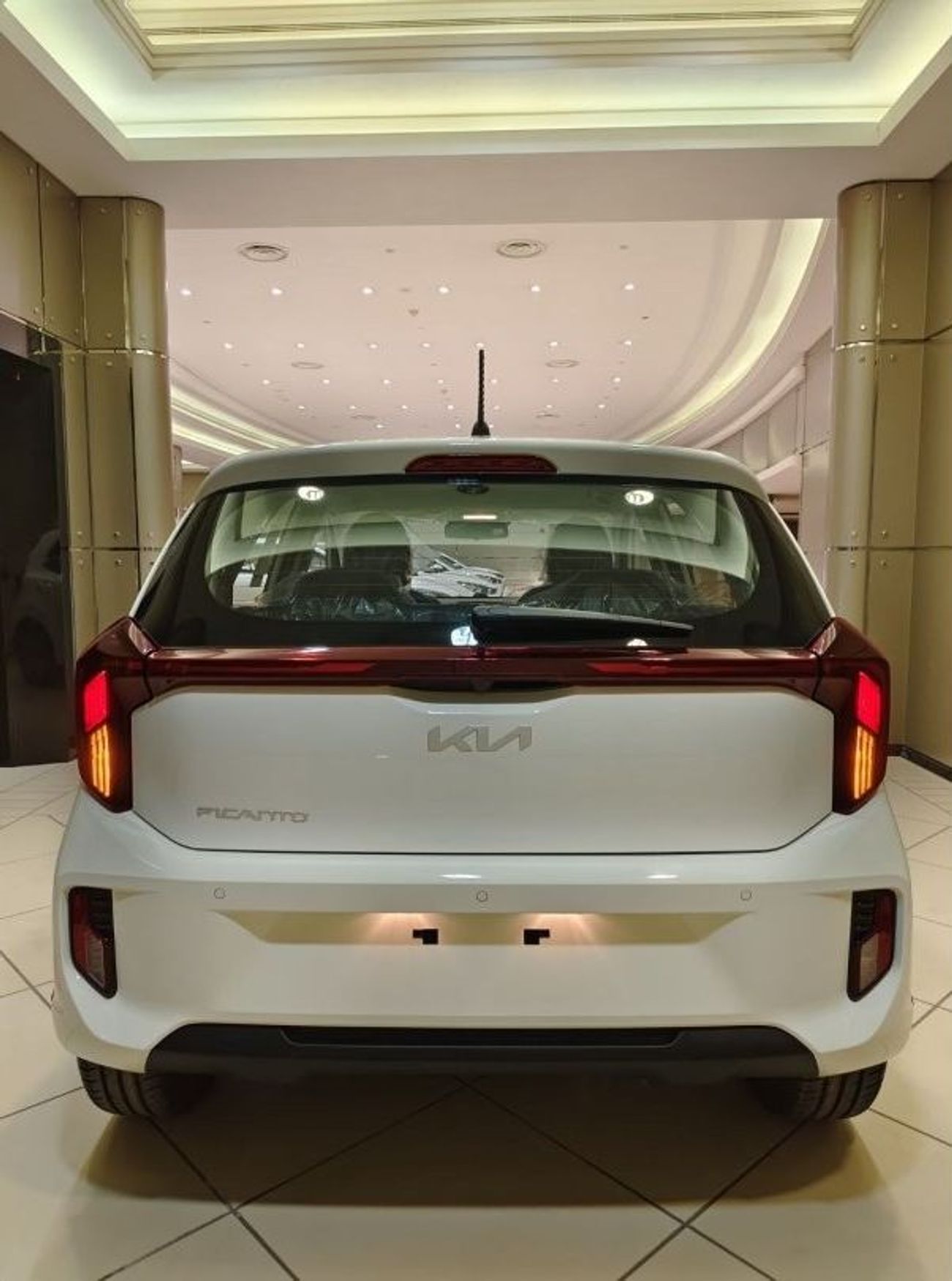 كيا بيكانتو 1.2L PETROL 2024 GCC